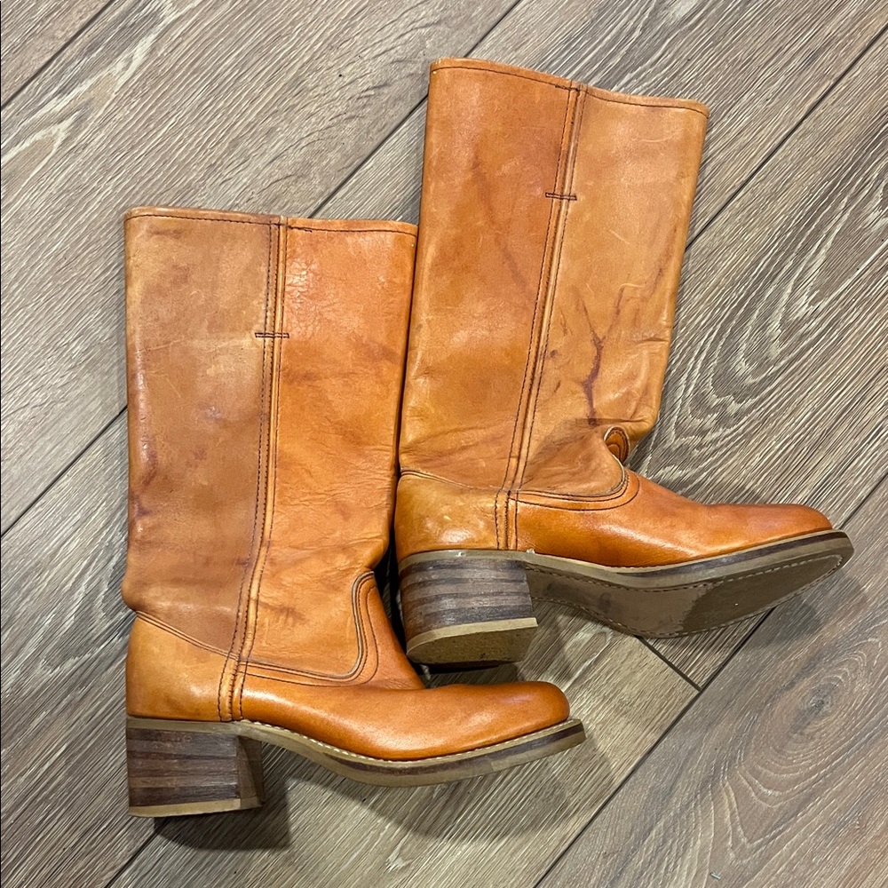 Women’s campus style Leather Boots in Cognac